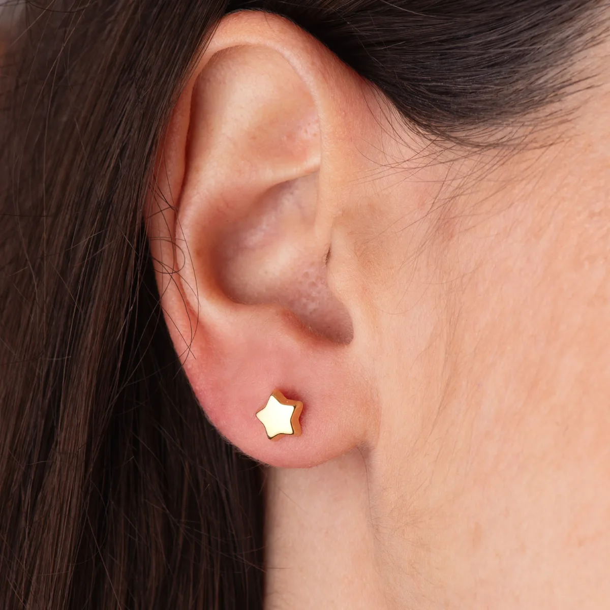 18K PENDIENTES ORO AMARILLO ESTRELLA LISA 6,5 X 6,5  MM. CIERRE TUERCA — vista 2