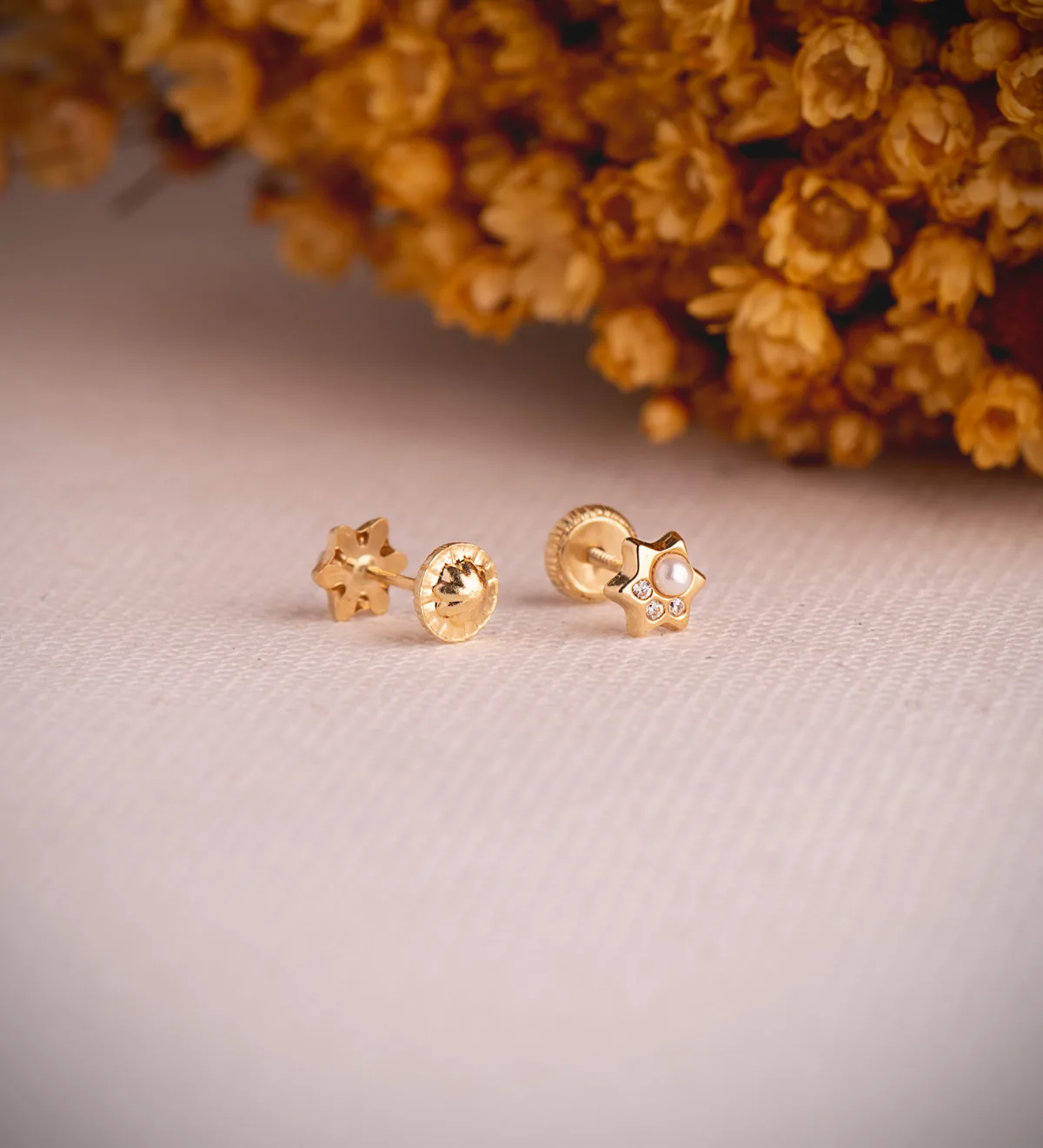 18K PENDIENTES ORO AMARILLO ESTRELLA CON PERLA Y CIRCONITAS. MEDIDA: 6X5 MM. CIERRE TUERCA — vista 2