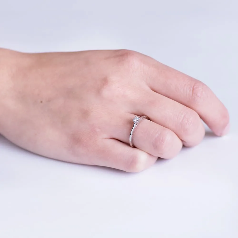 18K SOLITARIO DIAMANTE NATURAL TALLA BRILLANTE ORO BLANCO 0.100 QTS. SI-H — vista 3