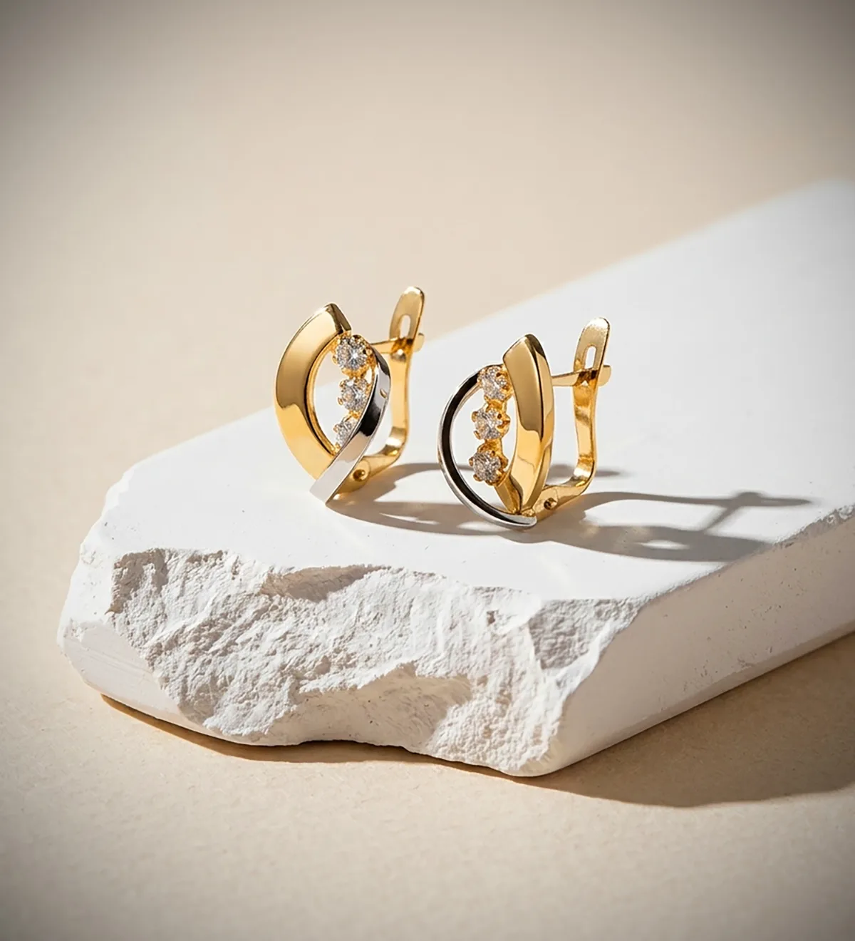 18K PENDIENTES ORO BICOLOR BANDAS Y CIRCONITA 14X9 MM CIERRE CATALÁN — vista 2