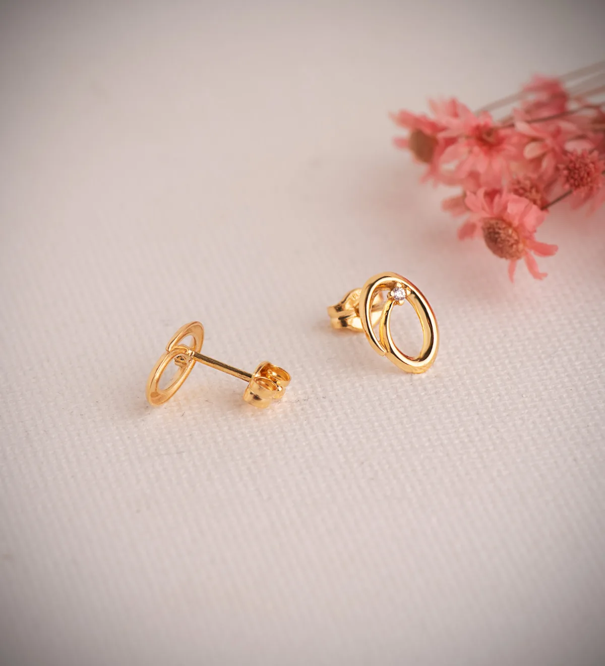 18K PENDIENTES ORO AMARILLO OVALES CON CIRCONITA. MEDIDA: 9X7 MM. CIERRE PRESION — vista 2