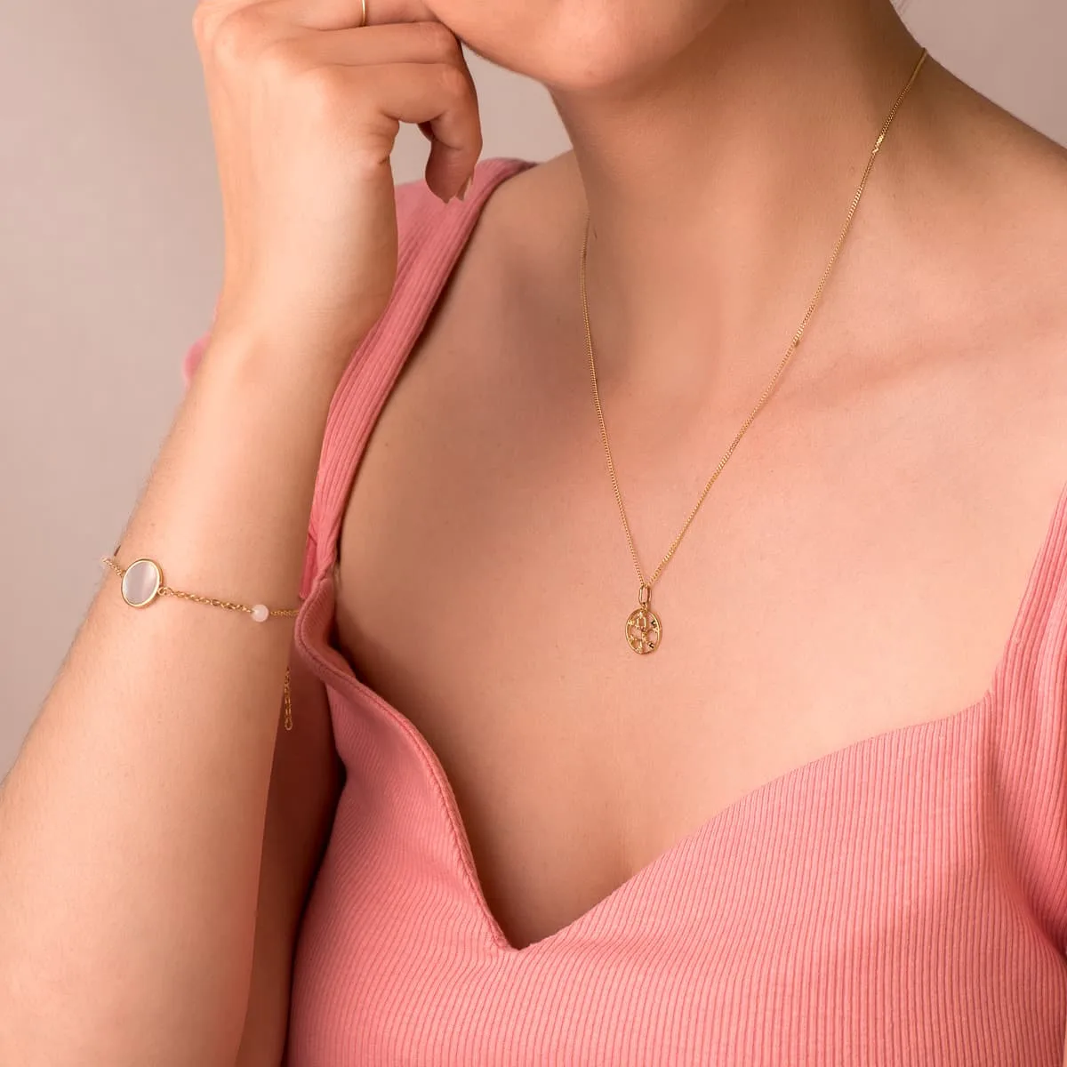 18K HOROSCOPO ORO AMARILLO SAGITARIO CONSTELACIONES CIRCONITA 12 MM — vista 2