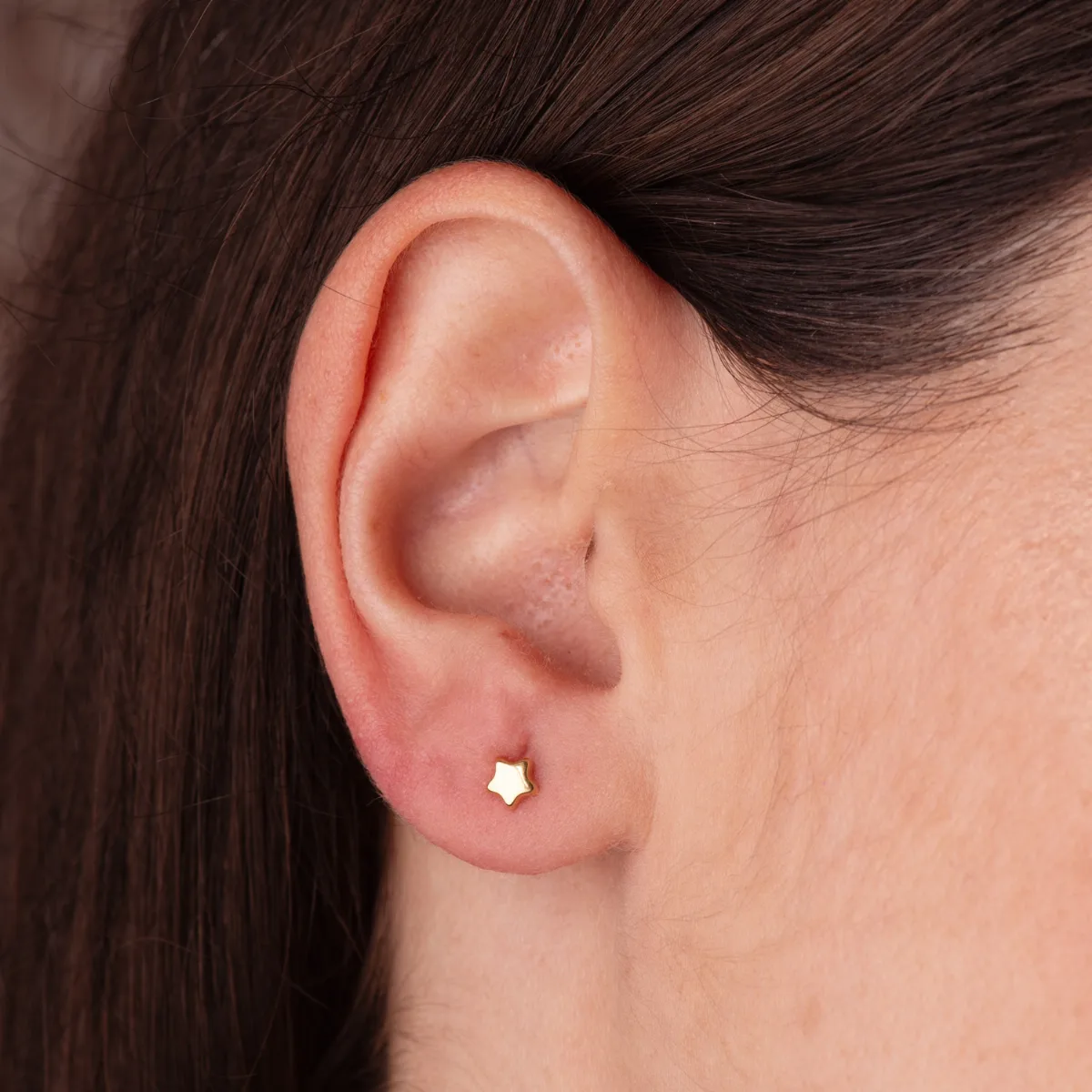 18K PENDIENTES ORO AMARILLO ESTRELLA LISA 4,5 X 4,5 MM. CIERRE TUERCA — vista 2