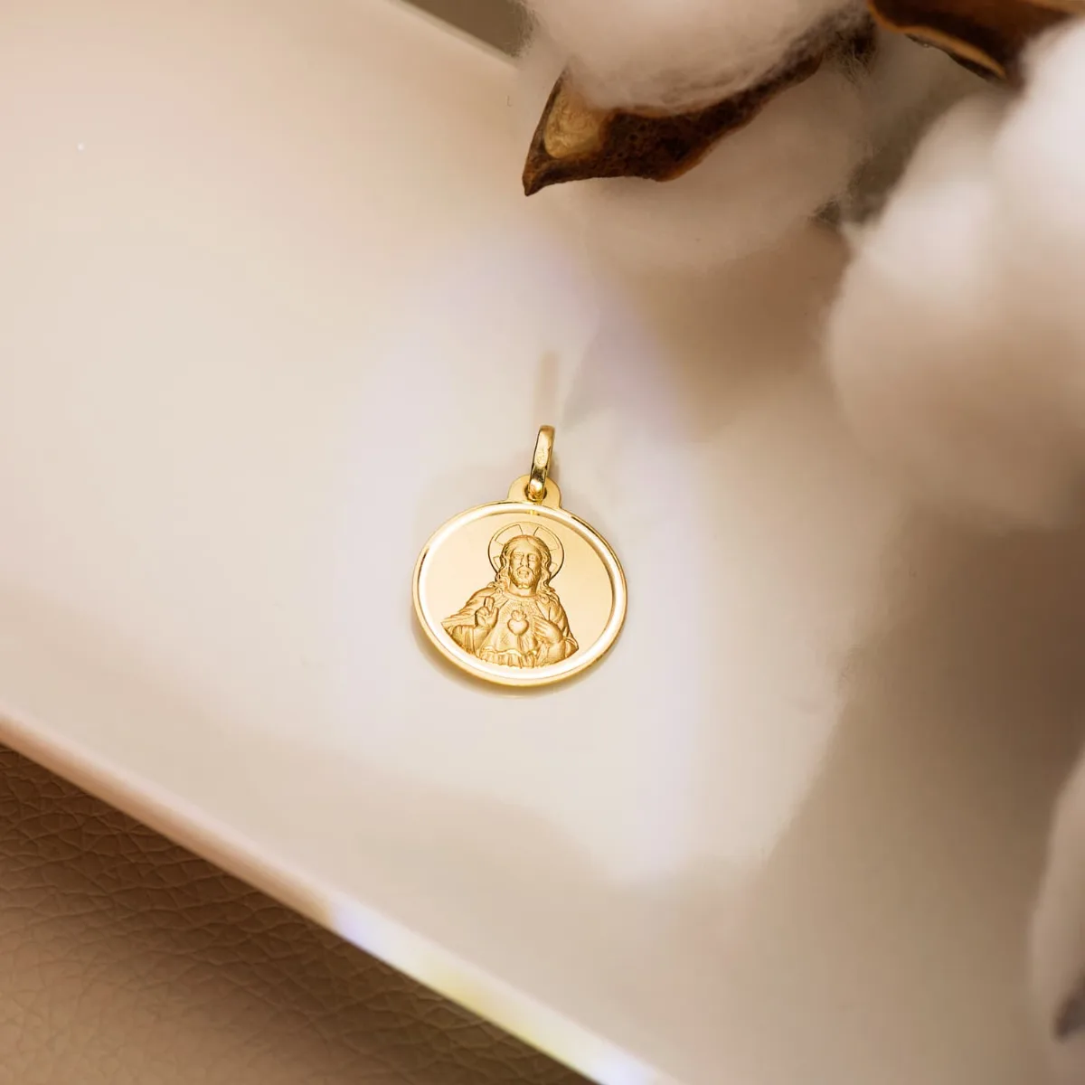 18K ESCAPULARIO ORO AMARILLO VIRGEN DEL CARMEN Y CORAZON DE JESUS BISEL 18 MM — vista 2
